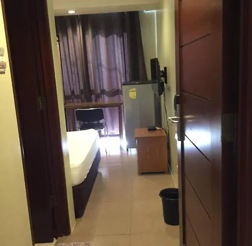 Spacious B201 * Manila
